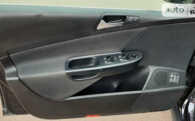 Чорний Фольксваген Пассат, об'ємом двигуна 1.8 л та пробігом 238 тис. км за 6950 $, фото 11 на Automoto.ua