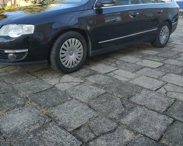 Черный Фольксваген Пассат, объемом двигателя 2 л и пробегом 220 тыс. км за 8500 $, фото 14 на Automoto.ua