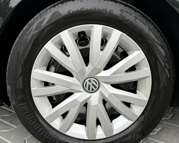 Черный Фольксваген Пассат, объемом двигателя 1.4 л и пробегом 246 тыс. км за 6400 $, фото 6 на Automoto.ua