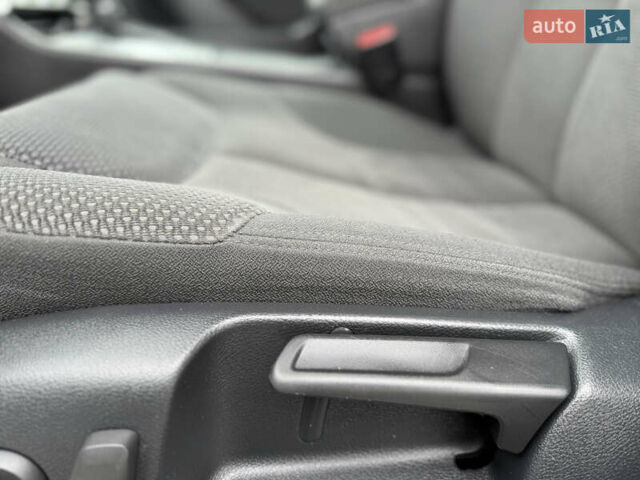 Черный Фольксваген Пассат, объемом двигателя 1.4 л и пробегом 246 тыс. км за 6400 $, фото 46 на Automoto.ua