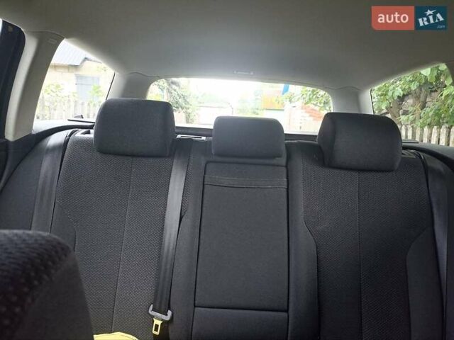 Черный Фольксваген Пассат, объемом двигателя 1.39 л и пробегом 250 тыс. км за 7000 $, фото 4 на Automoto.ua