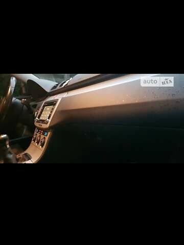 Черный Фольксваген Пассат, объемом двигателя 1.4 л и пробегом 249 тыс. км за 6200 $, фото 7 на Automoto.ua