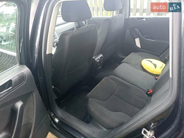 Черный Фольксваген Пассат, объемом двигателя 1.39 л и пробегом 250 тыс. км за 7000 $, фото 13 на Automoto.ua