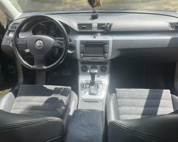 Черный Фольксваген Пассат, объемом двигателя 2 л и пробегом 198 тыс. км за 4900 $, фото 6 на Automoto.ua