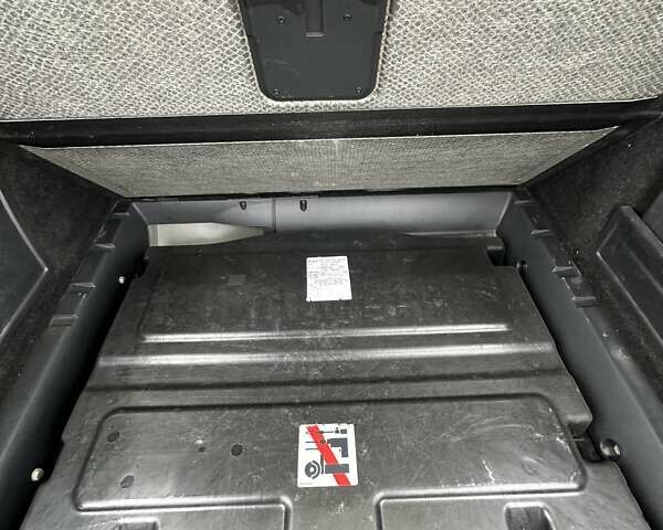 Черный Фольксваген Пассат, объемом двигателя 1.39 л и пробегом 275 тыс. км за 6300 $, фото 13 на Automoto.ua