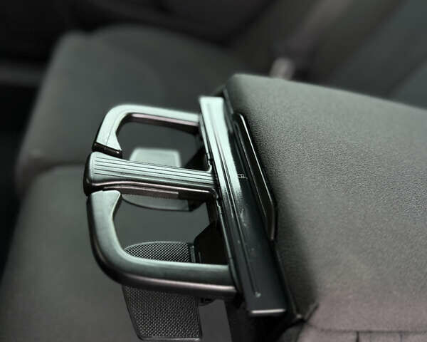 Черный Фольксваген Пассат, объемом двигателя 1.4 л и пробегом 246 тыс. км за 6400 $, фото 67 на Automoto.ua