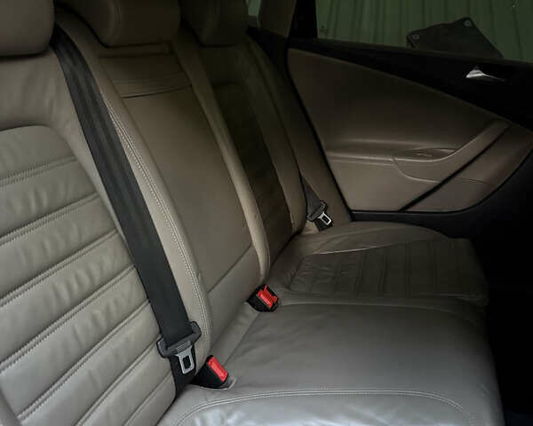 Чорний Фольксваген Пассат, об'ємом двигуна 1.39 л та пробігом 291 тис. км за 6500 $, фото 6 на Automoto.ua