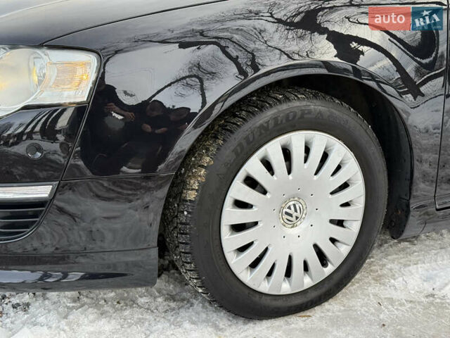 Черный Фольксваген Пассат, объемом двигателя 1.39 л и пробегом 238 тыс. км за 5950 $, фото 4 на Automoto.ua