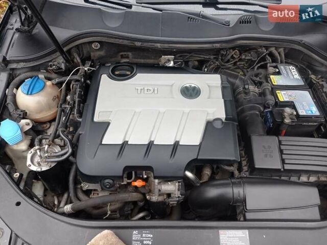 Черный Фольксваген Пассат, объемом двигателя 2 л и пробегом 320 тыс. км за 8100 $, фото 20 на Automoto.ua