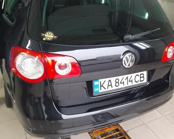 Черный Фольксваген Пассат, объемом двигателя 2 л и пробегом 218 тыс. км за 7800 $, фото 2 на Automoto.ua