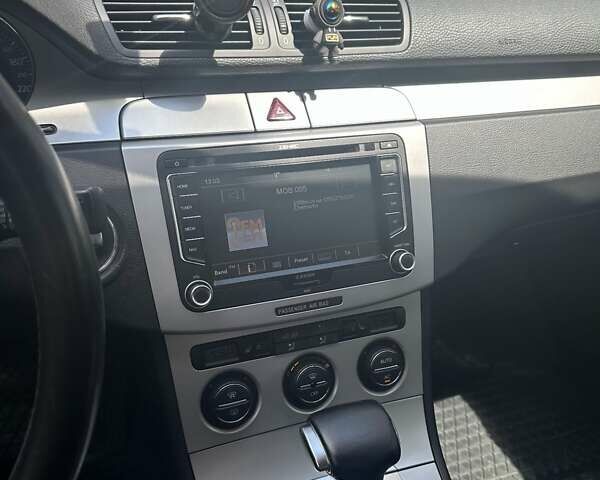 Чорний Фольксваген Пассат, об'ємом двигуна 1.8 л та пробігом 256 тис. км за 7000 $, фото 14 на Automoto.ua