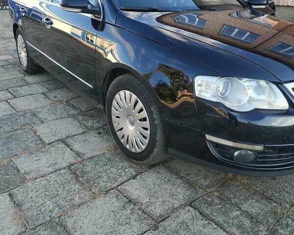 Черный Фольксваген Пассат, объемом двигателя 2 л и пробегом 220 тыс. км за 8500 $, фото 3 на Automoto.ua