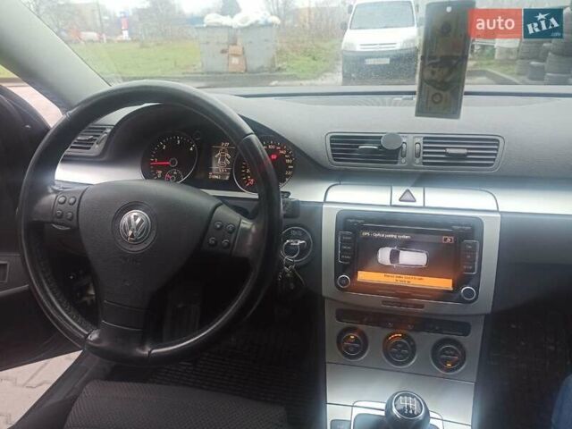 Черный Фольксваген Пассат, объемом двигателя 2 л и пробегом 218 тыс. км за 7800 $, фото 10 на Automoto.ua