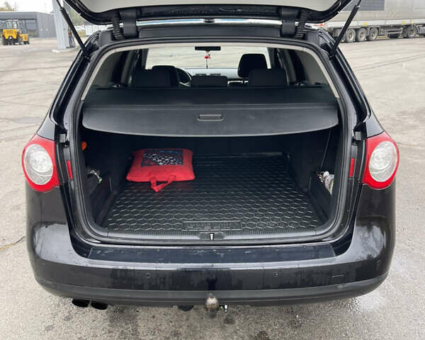 Чорний Фольксваген Пассат, об'ємом двигуна 1.97 л та пробігом 308 тис. км за 8300 $, фото 1 на Automoto.ua