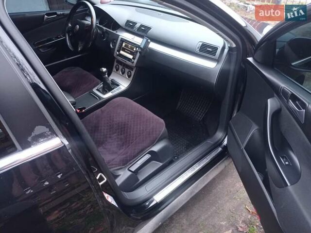 Черный Фольксваген Пассат, объемом двигателя 2 л и пробегом 320 тыс. км за 8100 $, фото 19 на Automoto.ua
