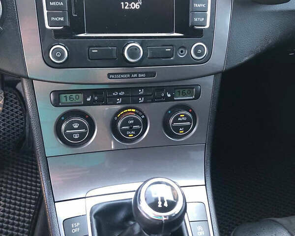 Черный Фольксваген Пассат, объемом двигателя 1.97 л и пробегом 378 тыс. км за 6300 $, фото 13 на Automoto.ua