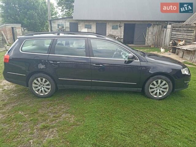 Черный Фольксваген Пассат, объемом двигателя 1.39 л и пробегом 250 тыс. км за 7000 $, фото 15 на Automoto.ua