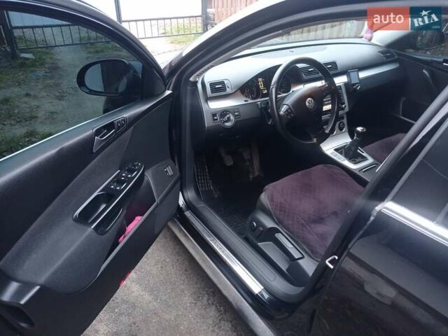 Черный Фольксваген Пассат, объемом двигателя 2 л и пробегом 320 тыс. км за 8100 $, фото 16 на Automoto.ua