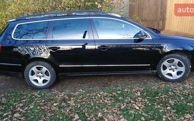 Чорний Фольксваген Пассат, об'ємом двигуна 2 л та пробігом 258 тис. км за 7900 $, фото 4 на Automoto.ua