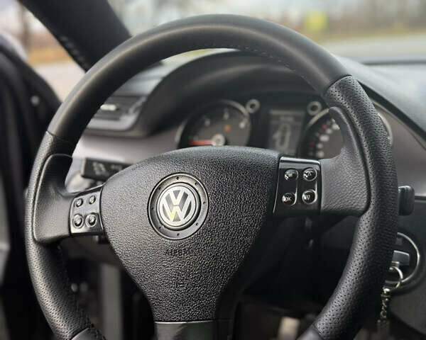 Черный Фольксваген Пассат, объемом двигателя 2 л и пробегом 263 тыс. км за 6100 $, фото 13 на Automoto.ua