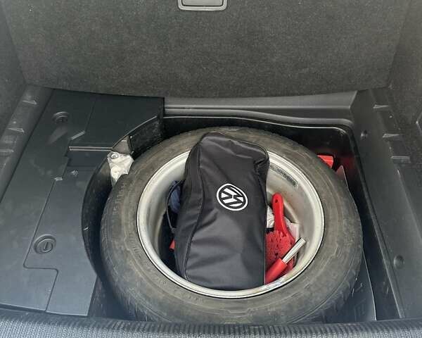 Чорний Фольксваген Пассат, об'ємом двигуна 1.8 л та пробігом 256 тис. км за 7000 $, фото 18 на Automoto.ua