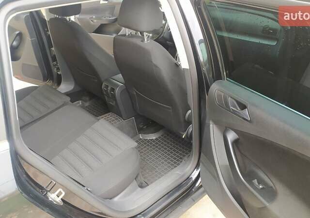 Черный Фольксваген Пассат, объемом двигателя 1.39 л и пробегом 234 тыс. км за 5999 $, фото 13 на Automoto.ua