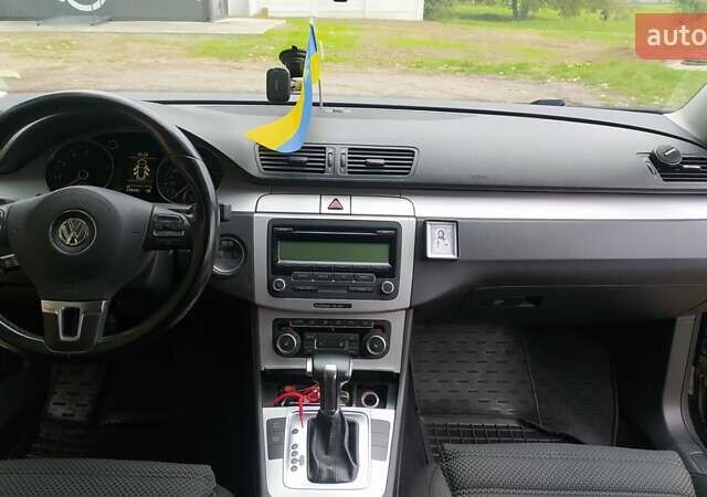 Черный Фольксваген Пассат, объемом двигателя 1.39 л и пробегом 234 тыс. км за 5999 $, фото 16 на Automoto.ua