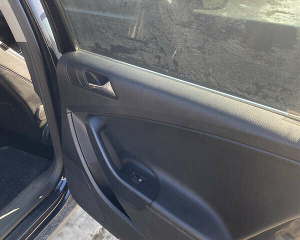 Чорний Фольксваген Пассат, об'ємом двигуна 1.97 л та пробігом 306 тис. км за 7600 $, фото 2 на Automoto.ua