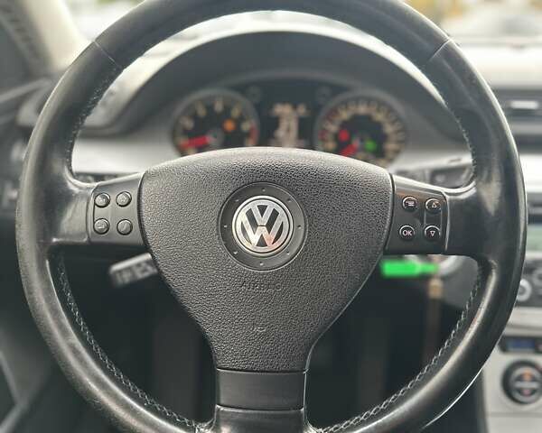 Черный Фольксваген Пассат, объемом двигателя 1.39 л и пробегом 275 тыс. км за 6300 $, фото 28 на Automoto.ua