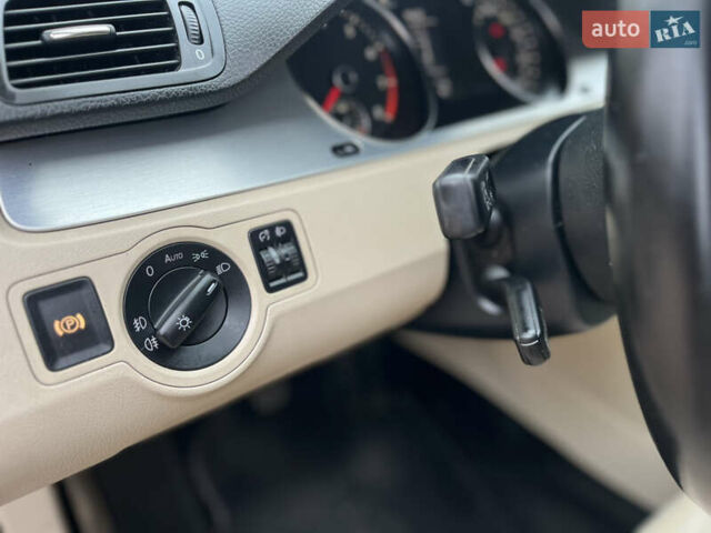 Черный Фольксваген Пассат, объемом двигателя 1.8 л и пробегом 245 тыс. км за 6999 $, фото 25 на Automoto.ua