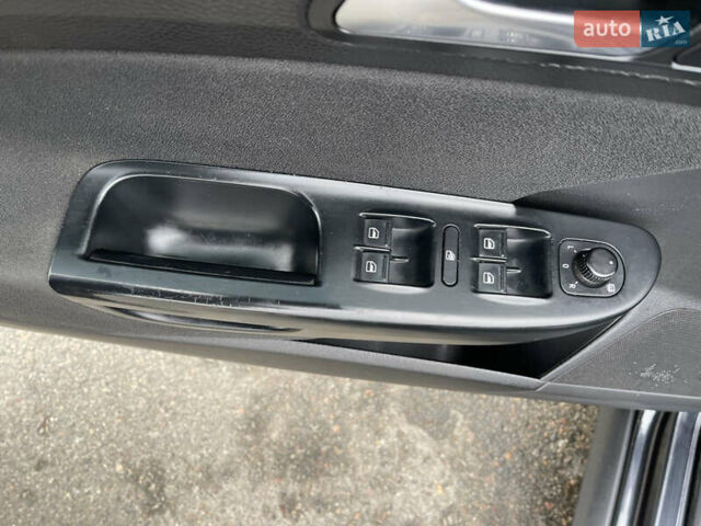 Чорний Фольксваген Пассат, об'ємом двигуна 1.97 л та пробігом 308 тис. км за 8300 $, фото 20 на Automoto.ua