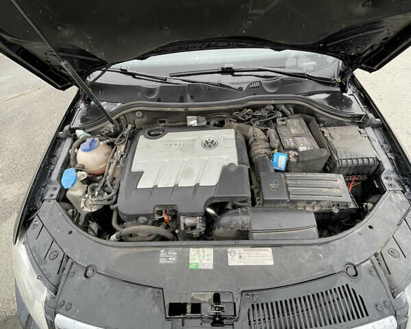 Чорний Фольксваген Пассат, об'ємом двигуна 1.97 л та пробігом 308 тис. км за 8300 $, фото 30 на Automoto.ua