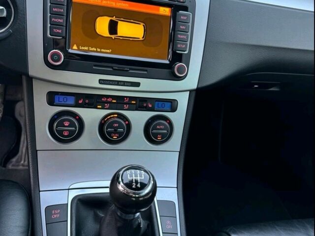 Чорний Фольксваген Пассат, об'ємом двигуна 2 л та пробігом 270 тис. км за 6800 $, фото 9 на Automoto.ua