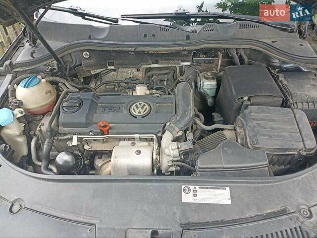Черный Фольксваген Пассат, объемом двигателя 1.39 л и пробегом 250 тыс. км за 7000 $, фото 14 на Automoto.ua