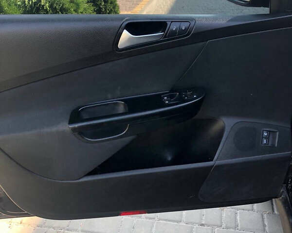 Черный Фольксваген Пассат, объемом двигателя 1.97 л и пробегом 378 тыс. км за 6300 $, фото 15 на Automoto.ua