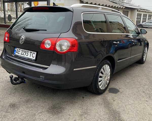 Чорний Фольксваген Пассат, об'ємом двигуна 1.97 л та пробігом 232 тис. км за 8700 $, фото 2 на Automoto.ua