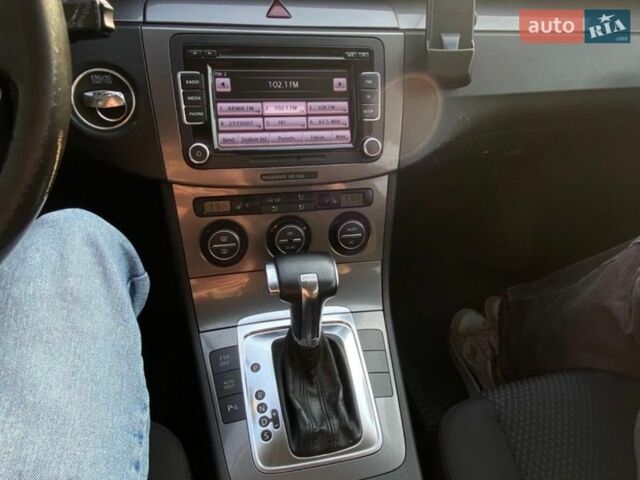 Черный Фольксваген Пассат, объемом двигателя 1.4 л и пробегом 250 тыс. км за 4790 $, фото 4 на Automoto.ua