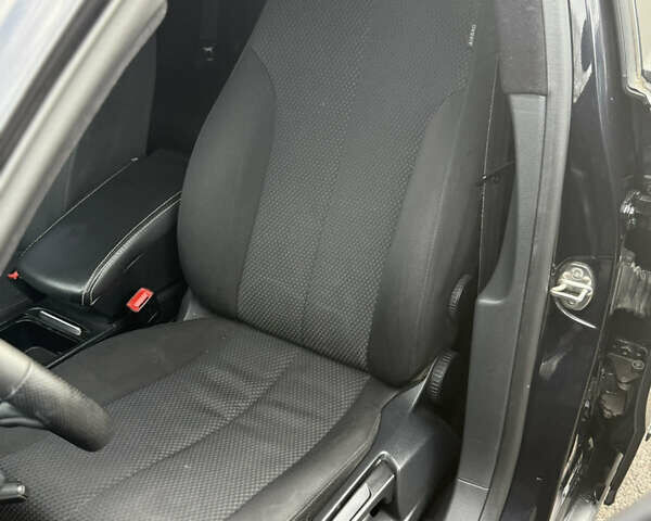 Черный Фольксваген Пассат, объемом двигателя 2 л и пробегом 263 тыс. км за 6100 $, фото 9 на Automoto.ua