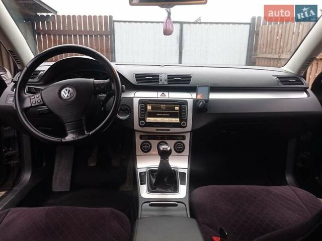 Черный Фольксваген Пассат, объемом двигателя 2 л и пробегом 320 тыс. км за 8100 $, фото 23 на Automoto.ua