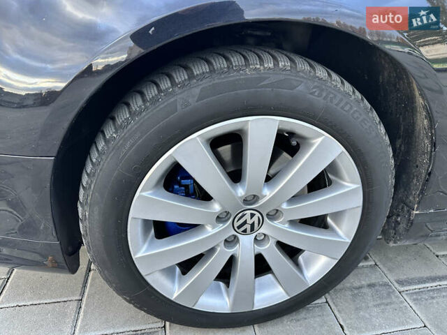 Черный Фольксваген Пассат, объемом двигателя 1.39 л и пробегом 262 тыс. км за 6700 $, фото 7 на Automoto.ua