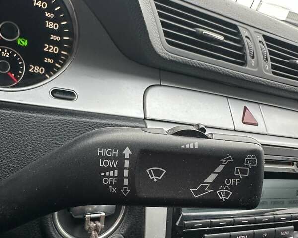 Черный Фольксваген Пассат, объемом двигателя 1.39 л и пробегом 275 тыс. км за 6300 $, фото 34 на Automoto.ua