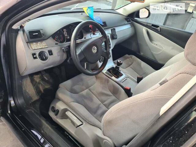 Черный Фольксваген Пассат, объемом двигателя 1.6 л и пробегом 340 тыс. км за 7000 $, фото 32 на Automoto.ua