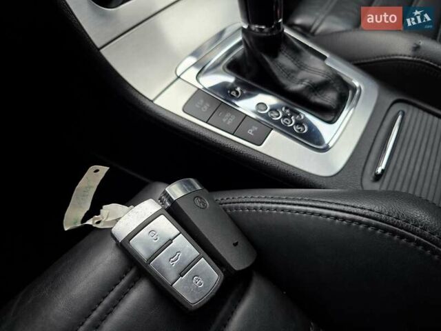 Черный Фольксваген Пассат, объемом двигателя 2 л и пробегом 225 тыс. км за 8800 $, фото 153 на Automoto.ua