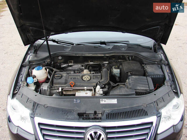 Черный Фольксваген Пассат, объемом двигателя 1.4 л и пробегом 223 тыс. км за 7200 $, фото 24 на Automoto.ua