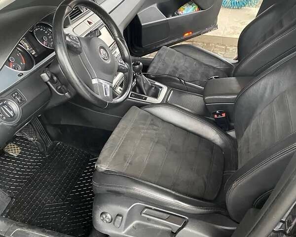 Чорний Фольксваген Пассат, об'ємом двигуна 2 л та пробігом 214 тис. км за 8900 $, фото 15 на Automoto.ua