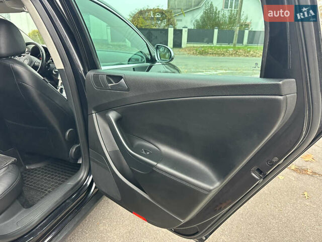 Черный Фольксваген Пассат, объемом двигателя 1.97 л и пробегом 235 тыс. км за 8499 $, фото 58 на Automoto.ua