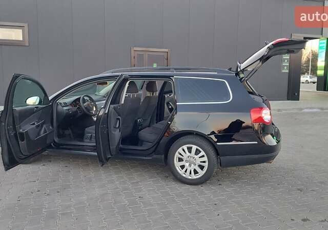 Черный Фольксваген Пассат, объемом двигателя 1.97 л и пробегом 239 тыс. км за 9222 $, фото 46 на Automoto.ua