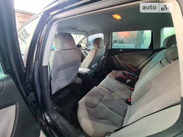 Черный Фольксваген Пассат, объемом двигателя 1.6 л и пробегом 340 тыс. км за 7000 $, фото 35 на Automoto.ua