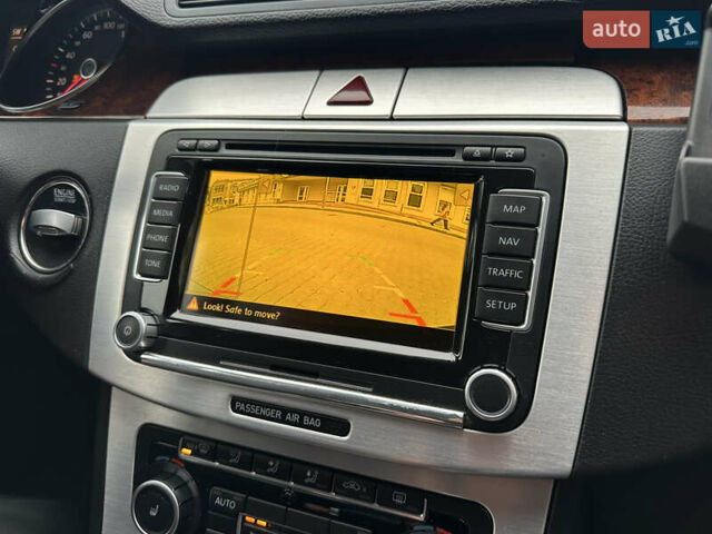 Черный Фольксваген Пассат, объемом двигателя 1.97 л и пробегом 235 тыс. км за 8499 $, фото 79 на Automoto.ua