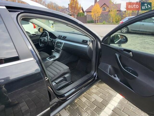 Черный Фольксваген Пассат, объемом двигателя 1.6 л и пробегом 294 тыс. км за 7300 $, фото 22 на Automoto.ua